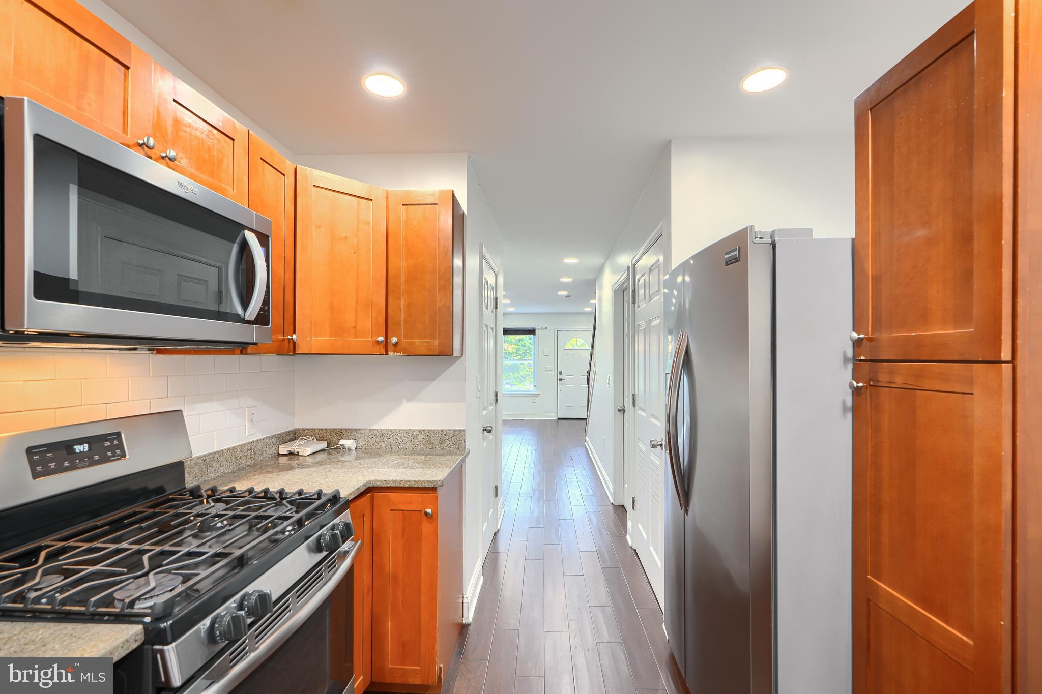 930 WASHINGTON BOULEVARD