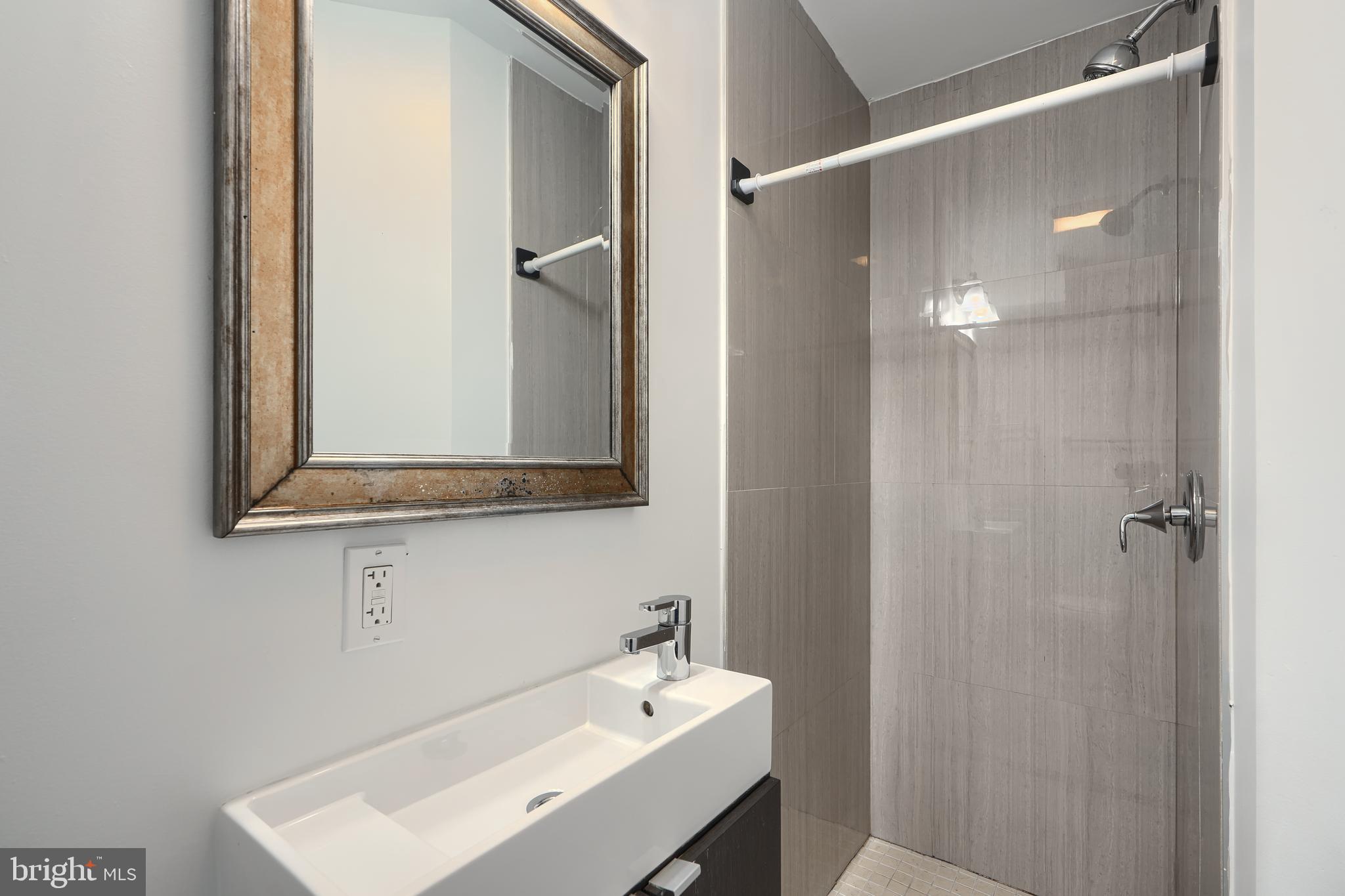 930 WASHINGTON BOULEVARD