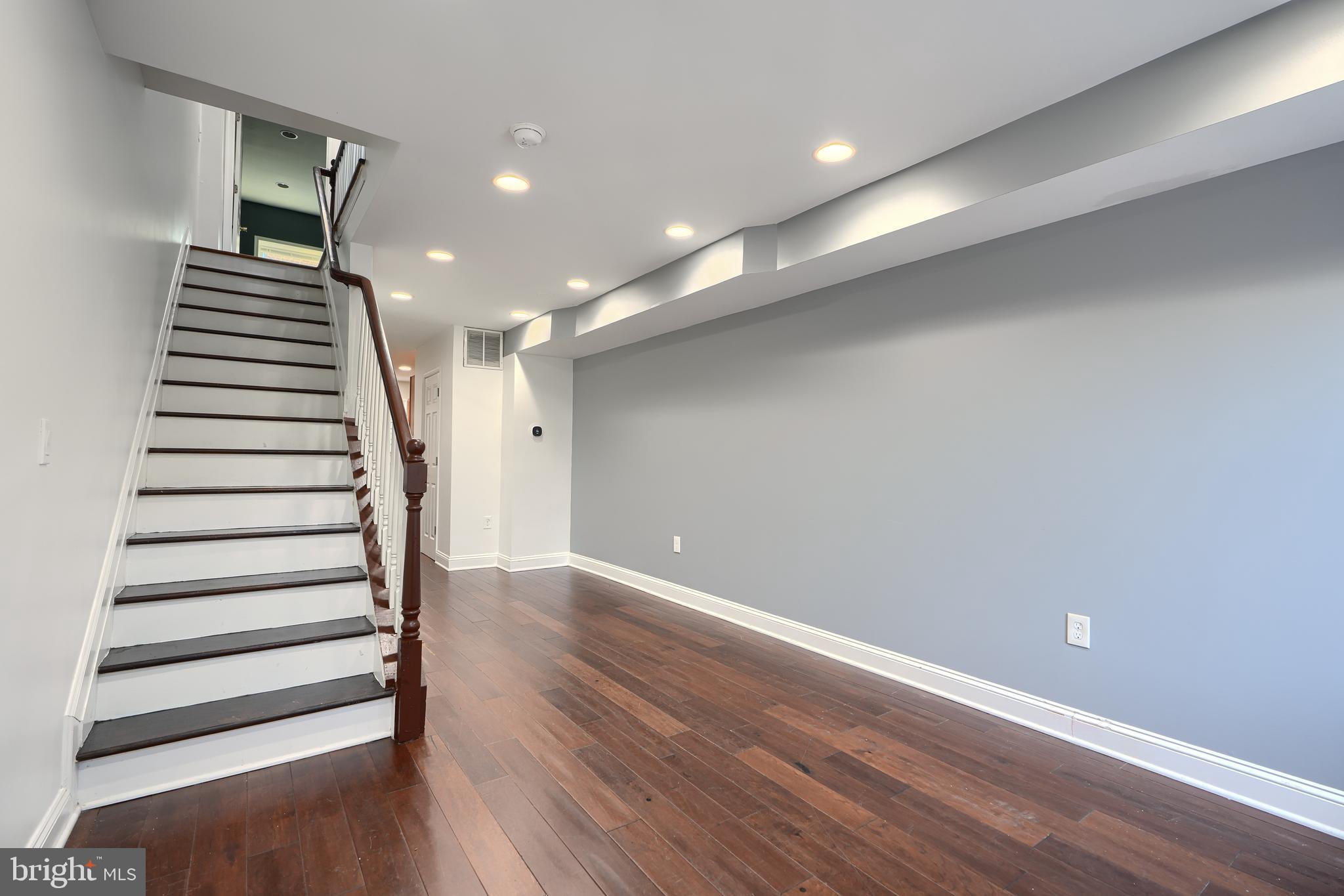 930 WASHINGTON BOULEVARD