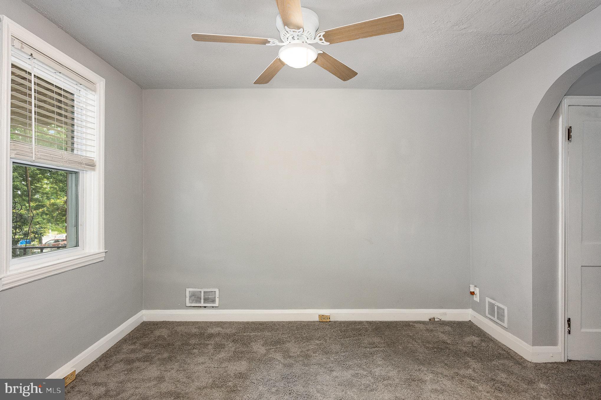 2047 Grinnalds Ave