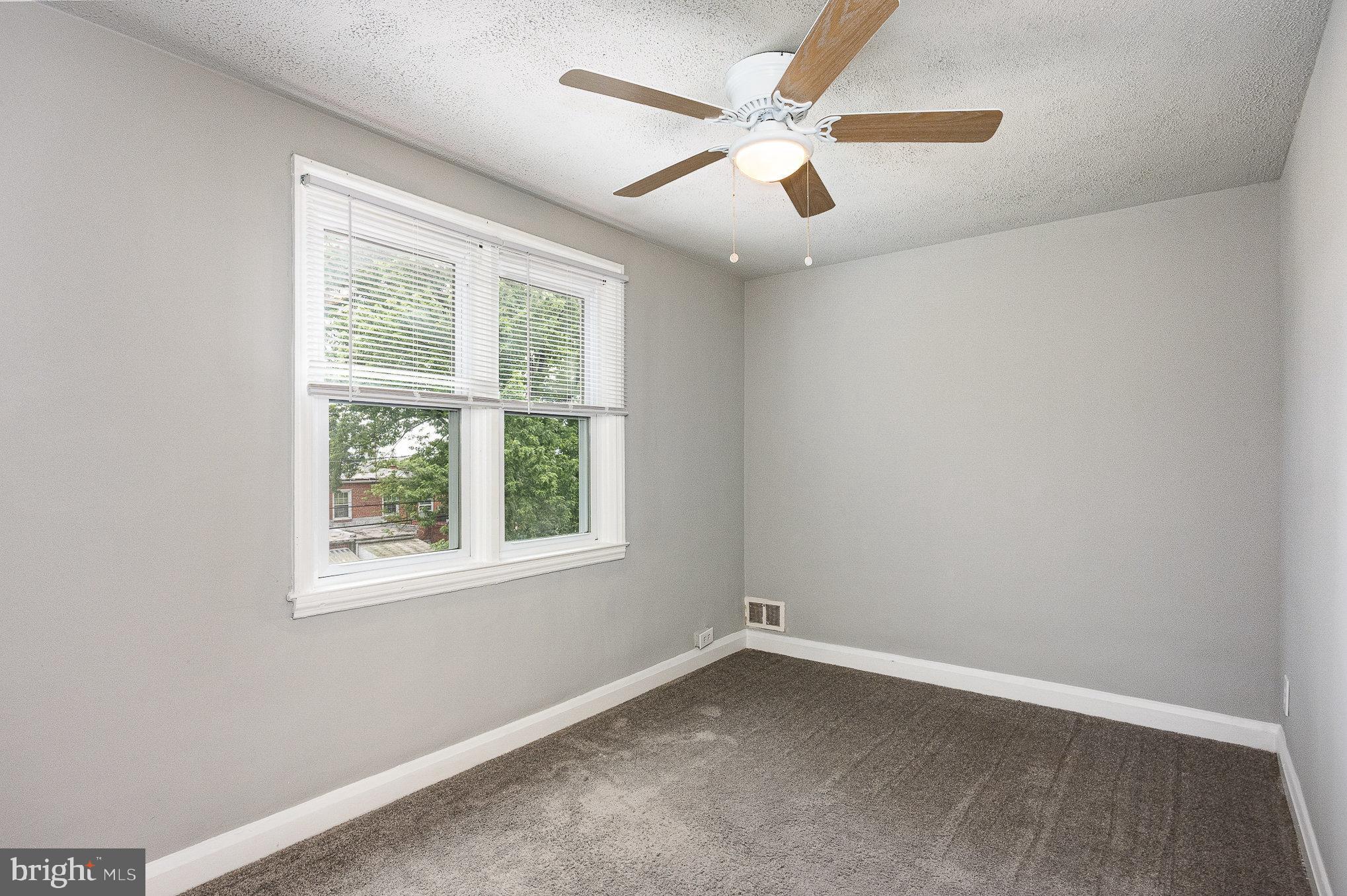 2047 Grinnalds Ave