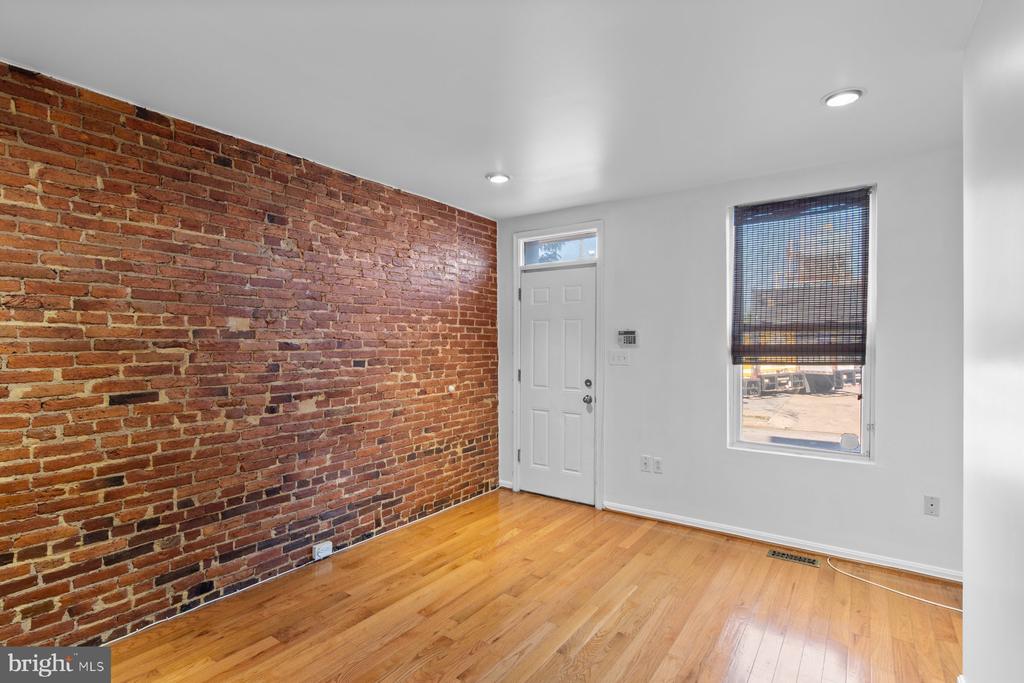 1004 S PACA STREET