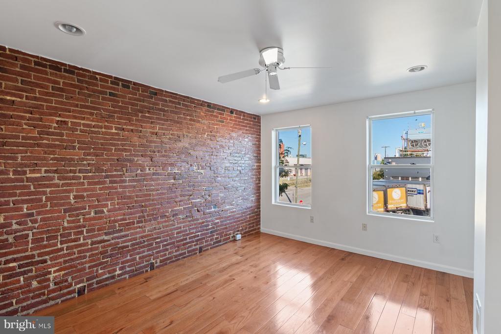 1004 S PACA STREET