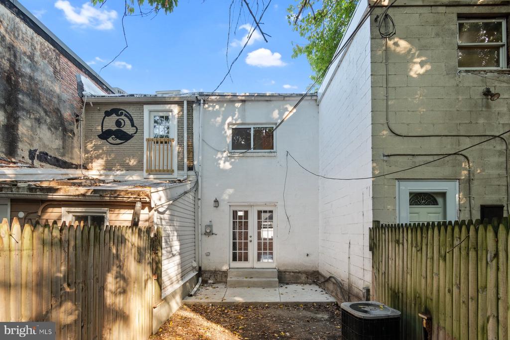 1004 S PACA STREET