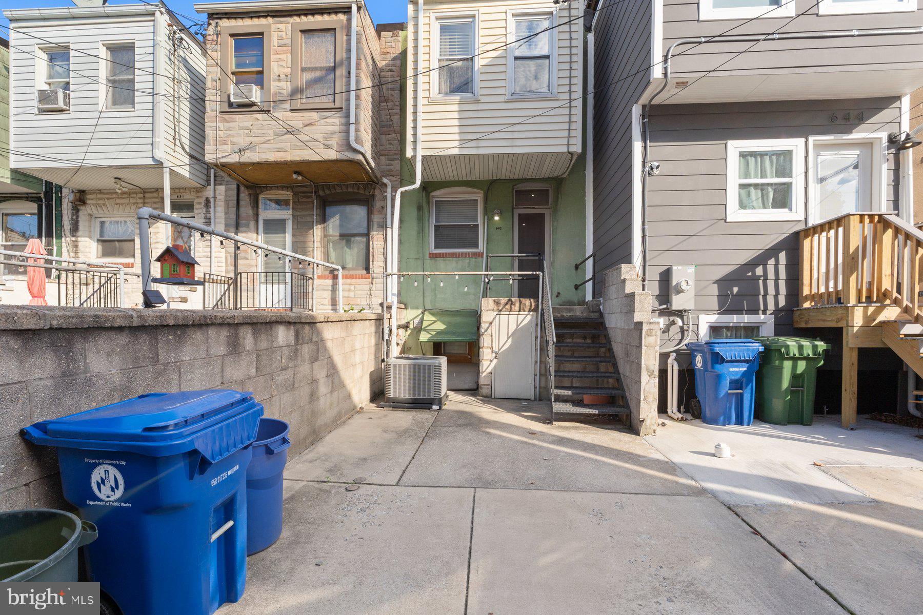 642 S LAKEWOOD AVENUE