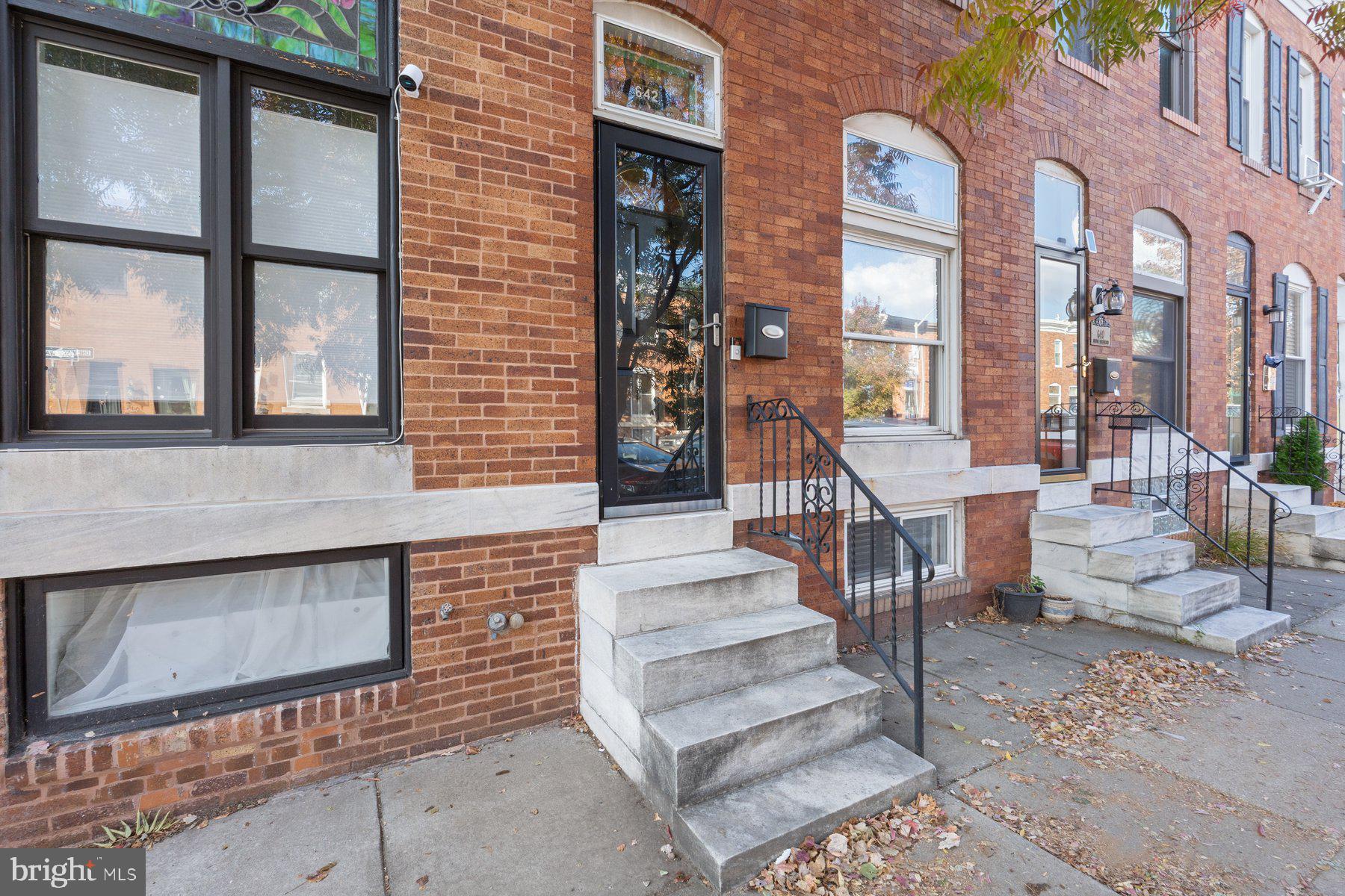 642 S LAKEWOOD AVENUE