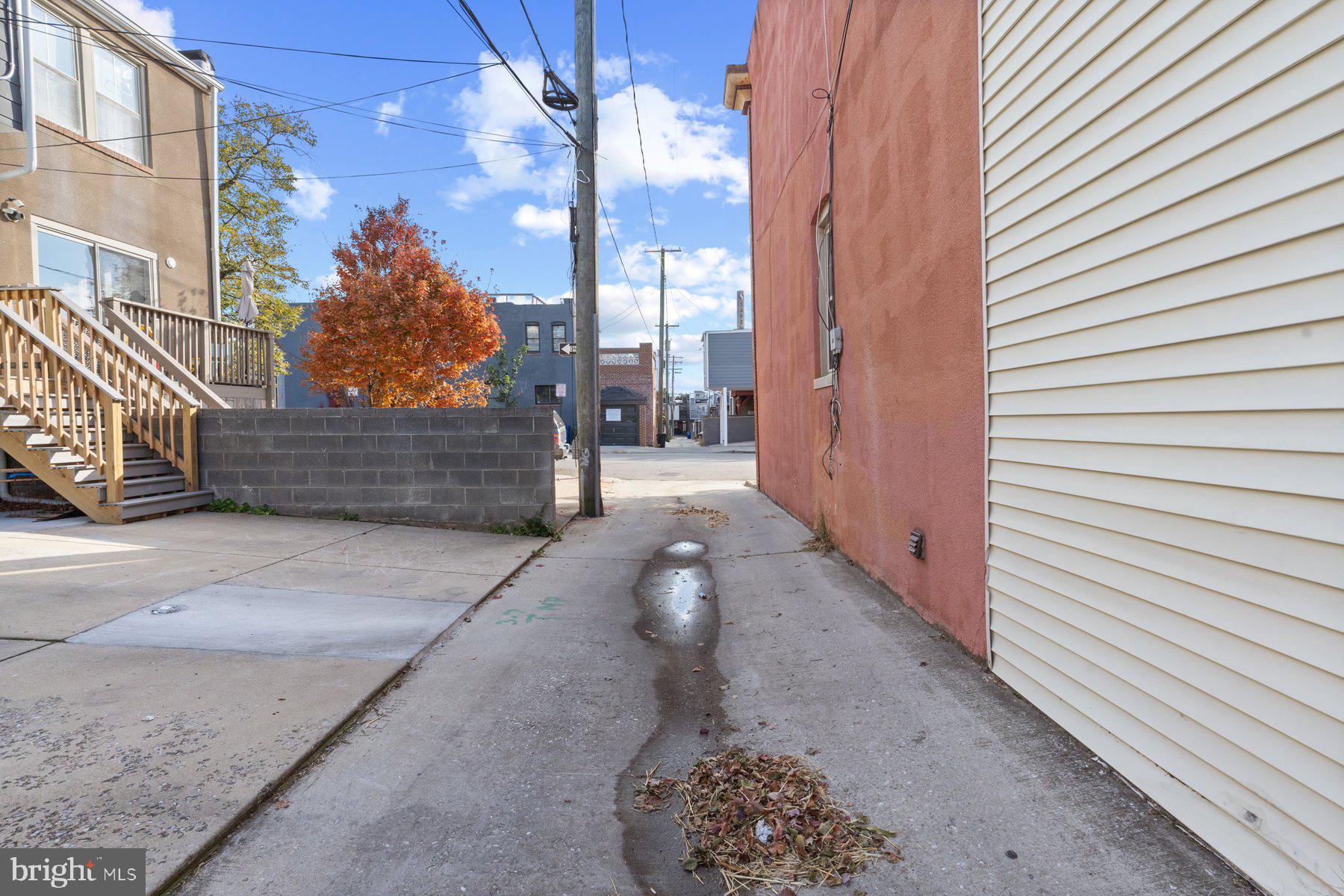 642 S LAKEWOOD AVENUE