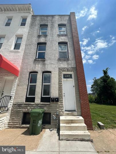 811 N MOUNT STREET