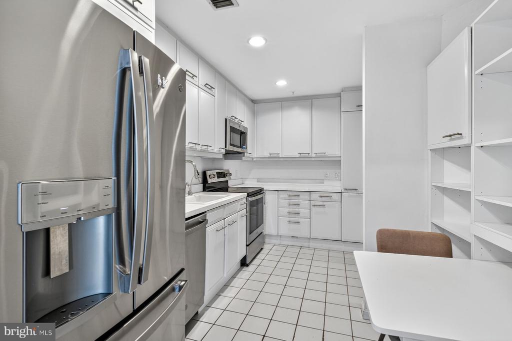 3801 CANTERBURY ROAD 403