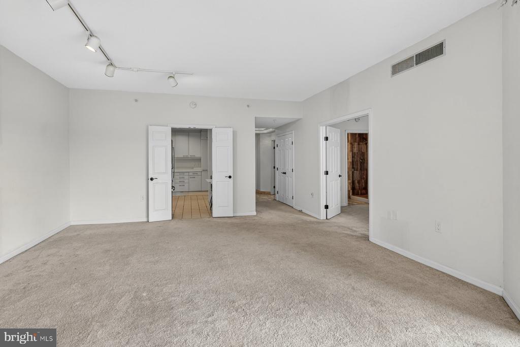 3801 CANTERBURY ROAD 403