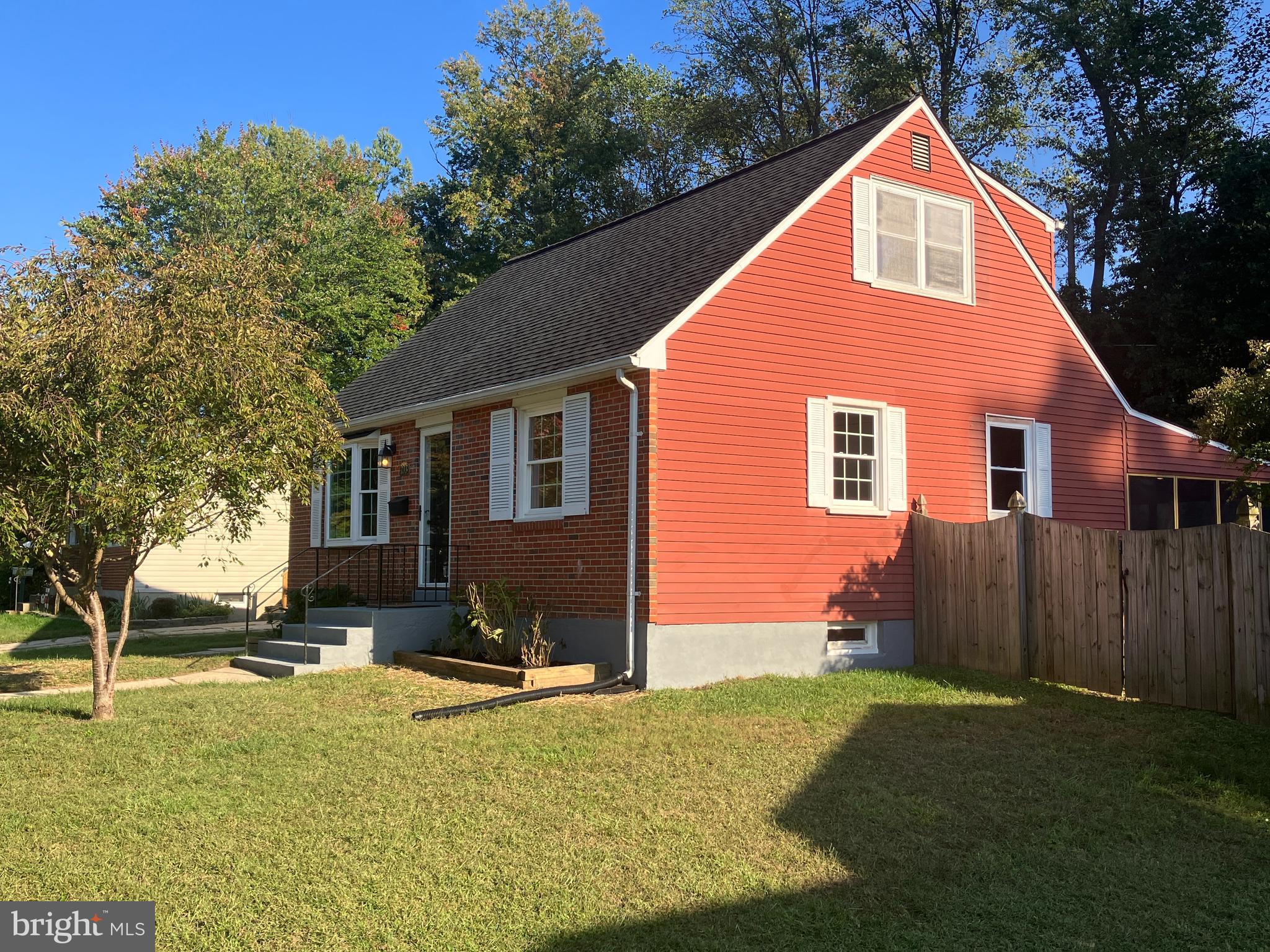 233 Chartley DRIVE