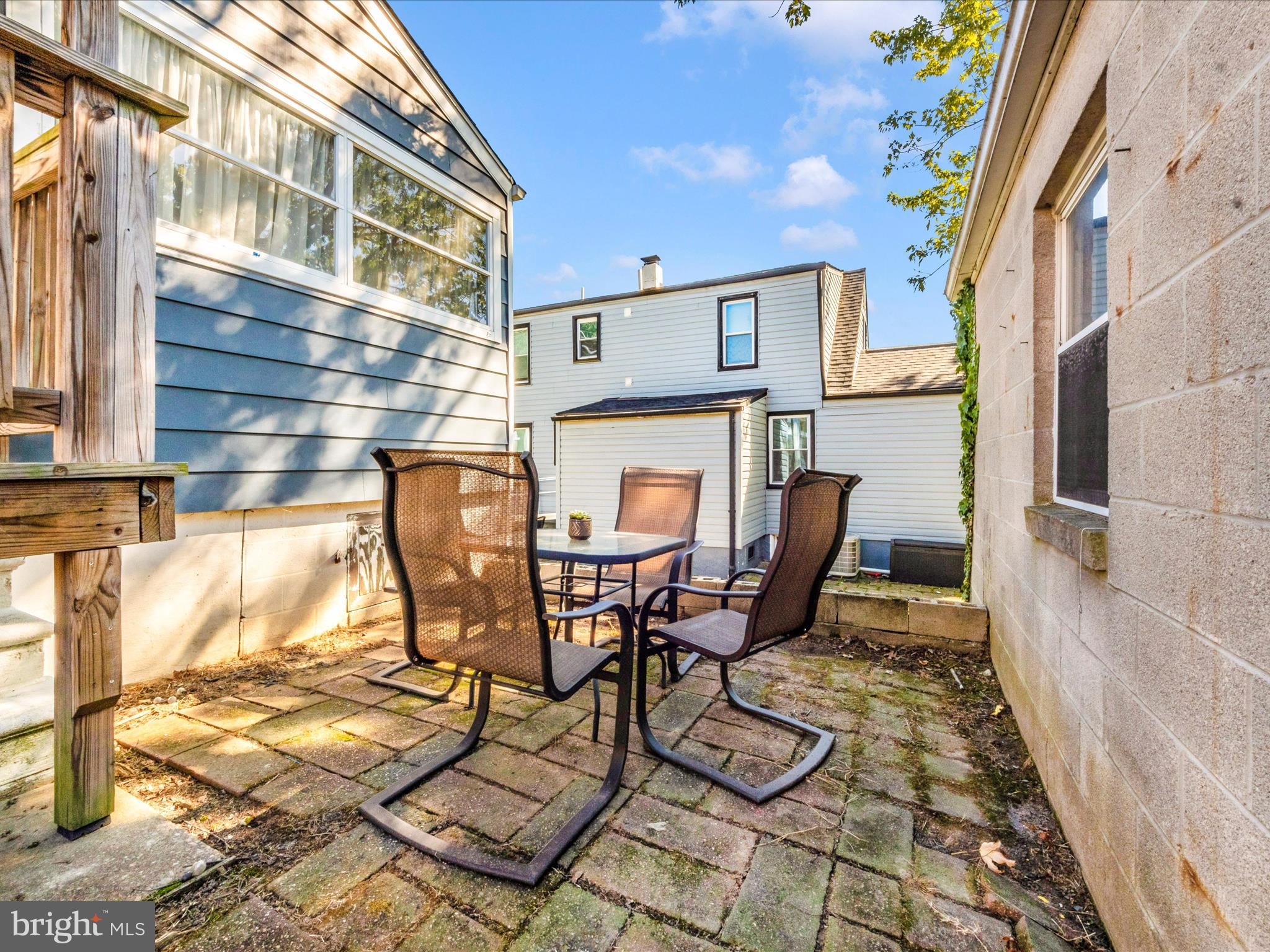 32 Walkern Rd