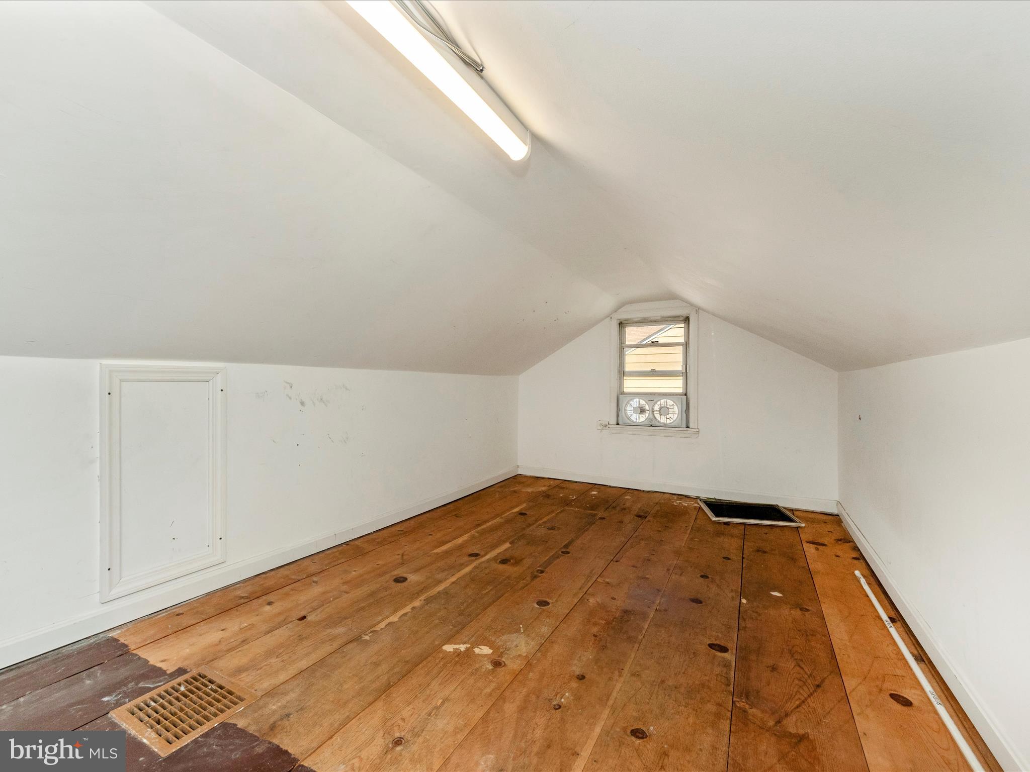 32 Walkern Rd