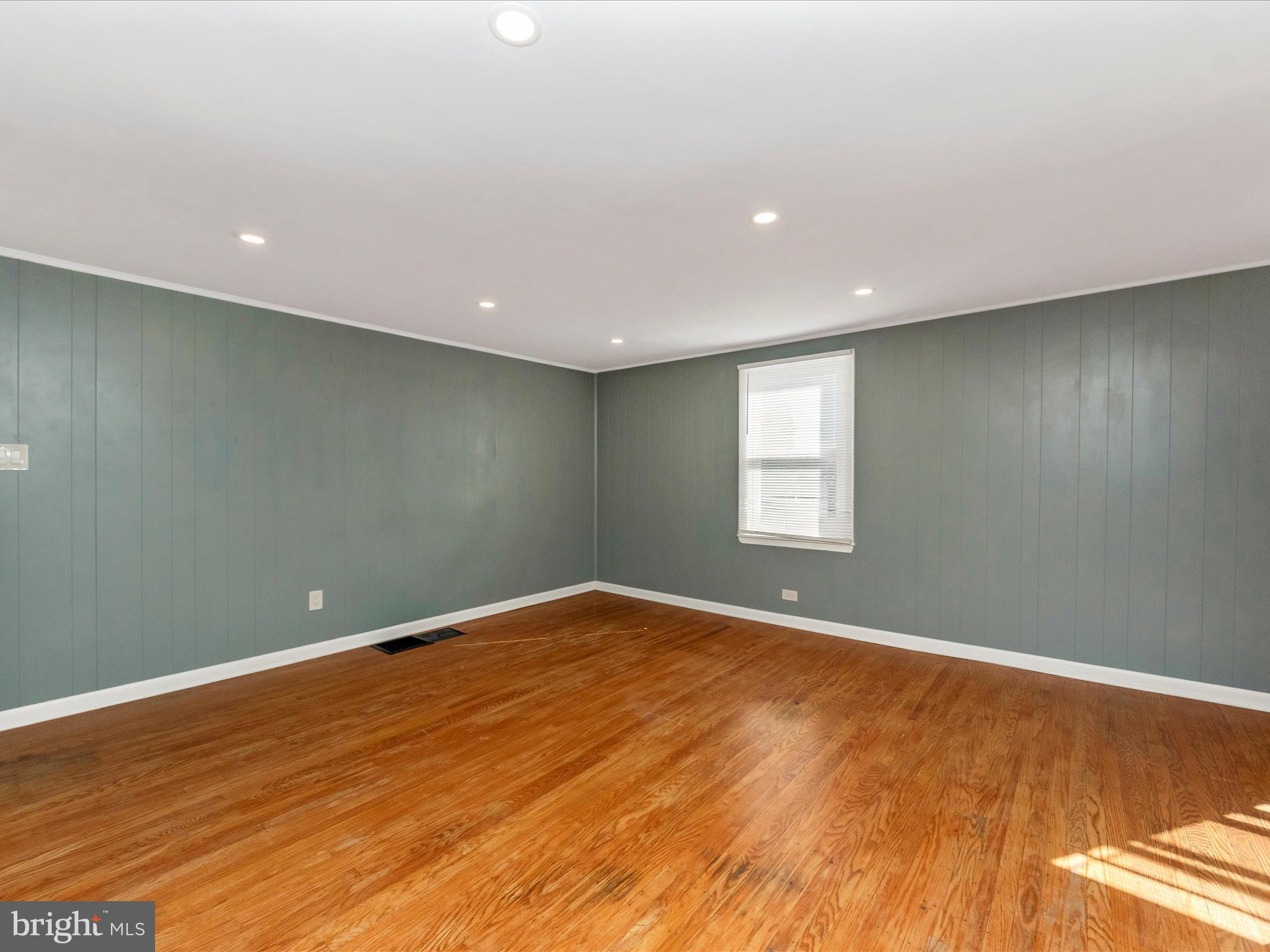 32 Walkern Rd