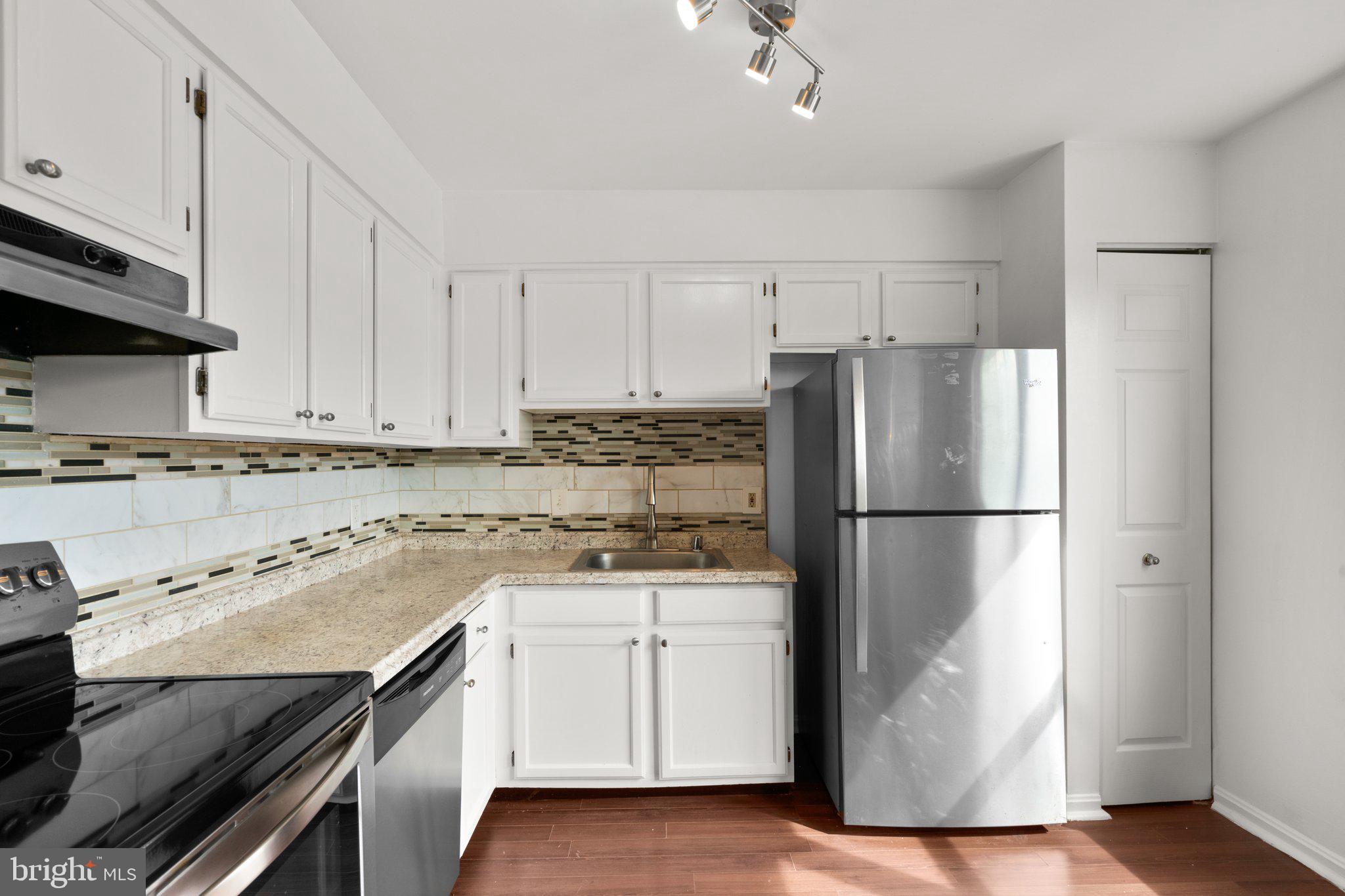 2142 Cedar Barn Way