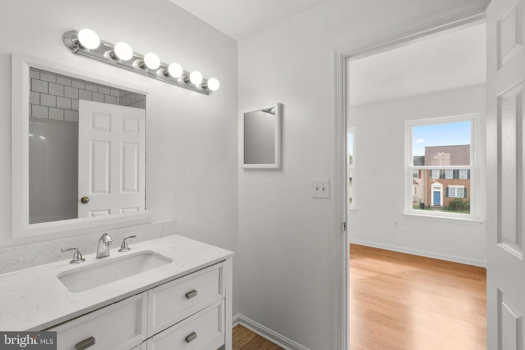 2142 Cedar Barn Way