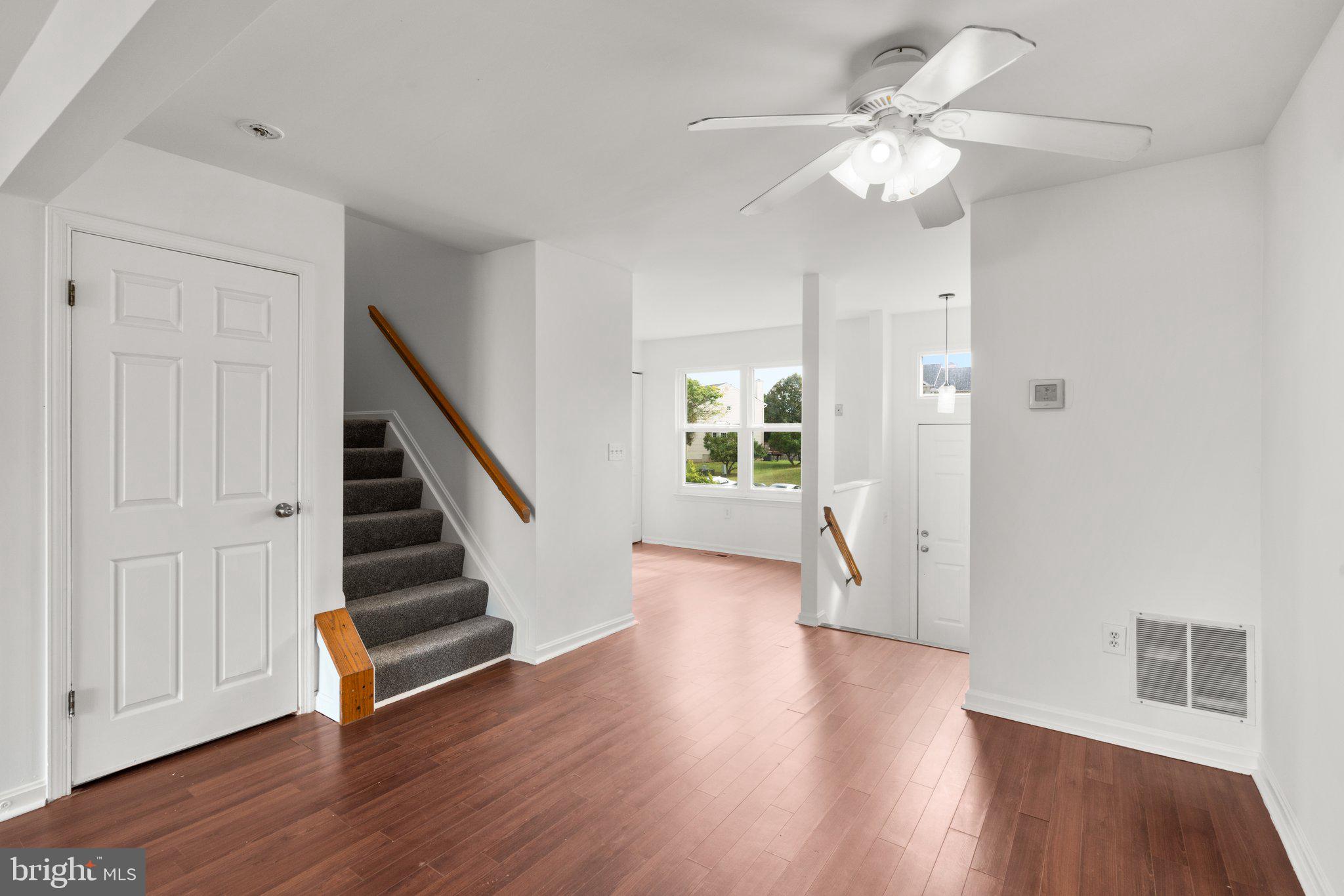2142 Cedar Barn Way