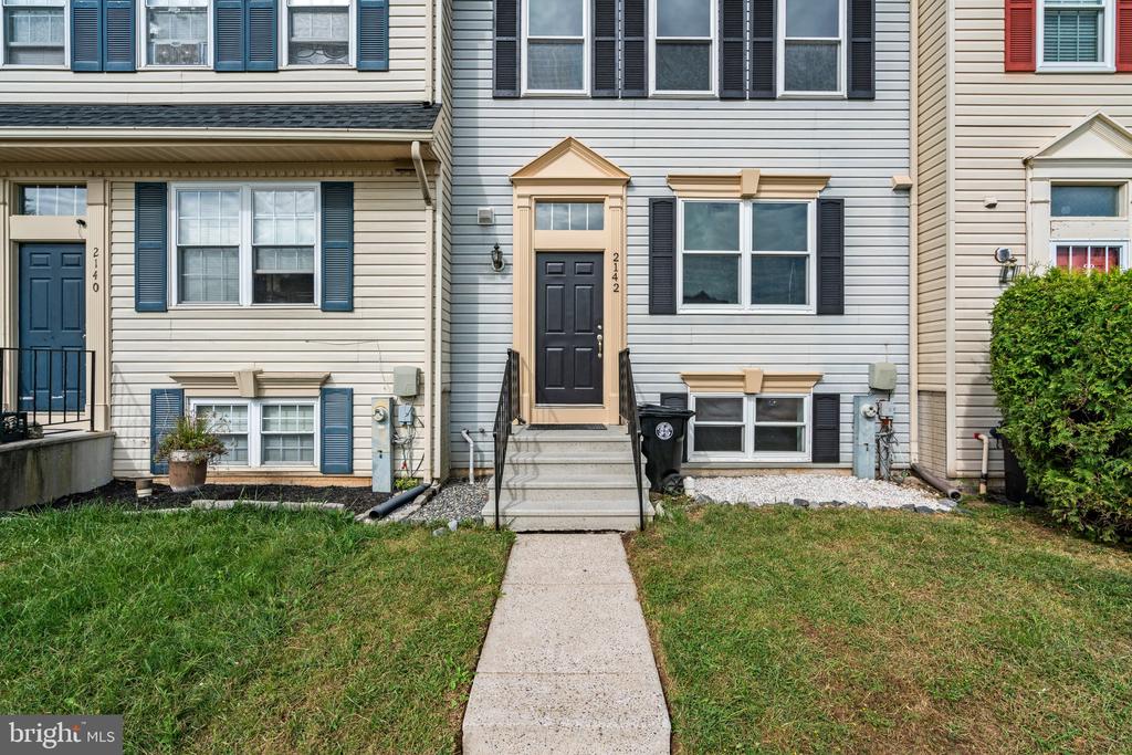 2142 Cedar Barn Way