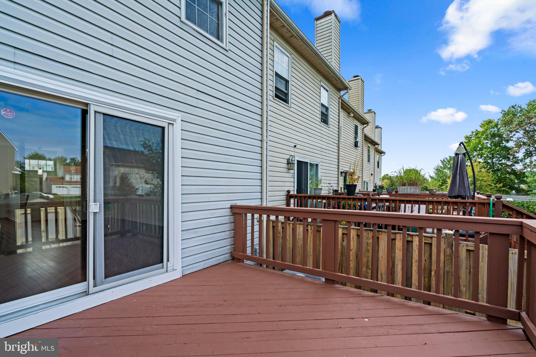 2142 Cedar Barn Way