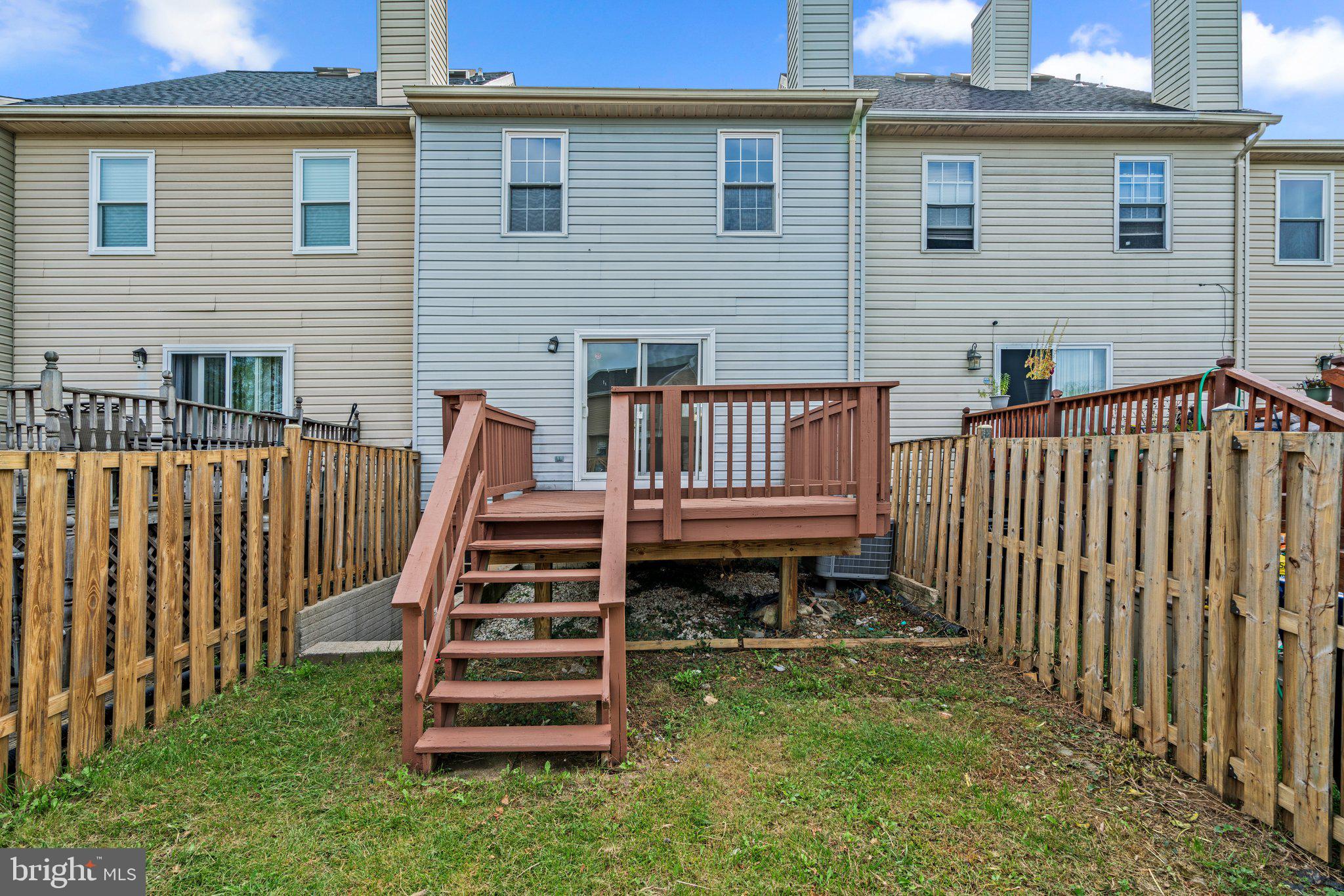 2142 Cedar Barn Way
