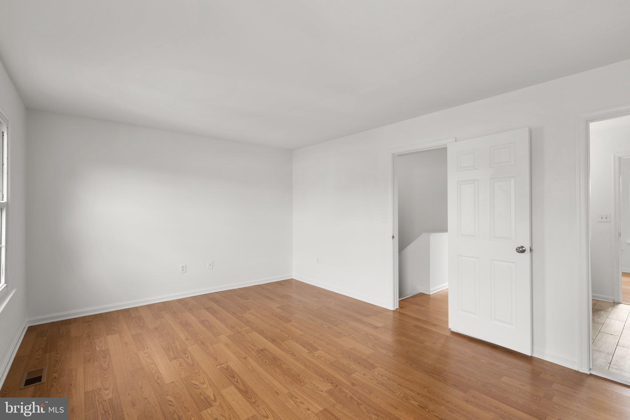 2142 Cedar Barn Way