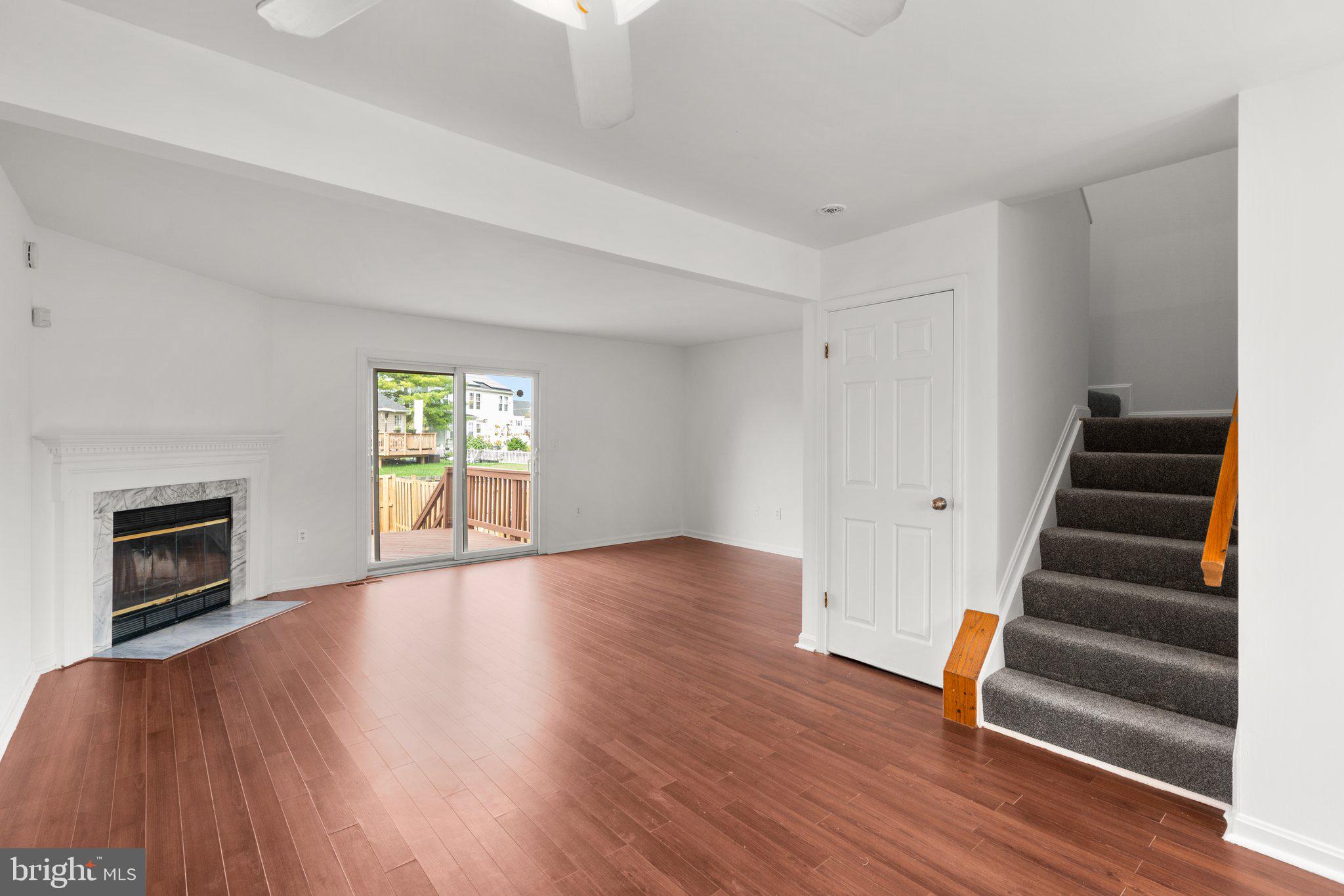 2142 Cedar Barn Way