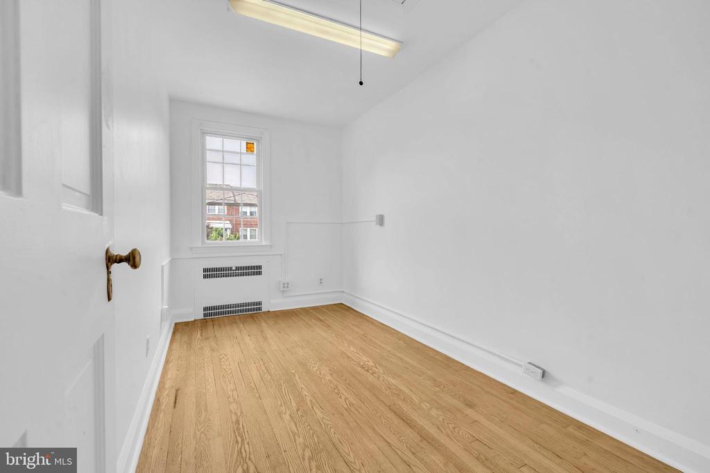 204 BURKE AVENUE