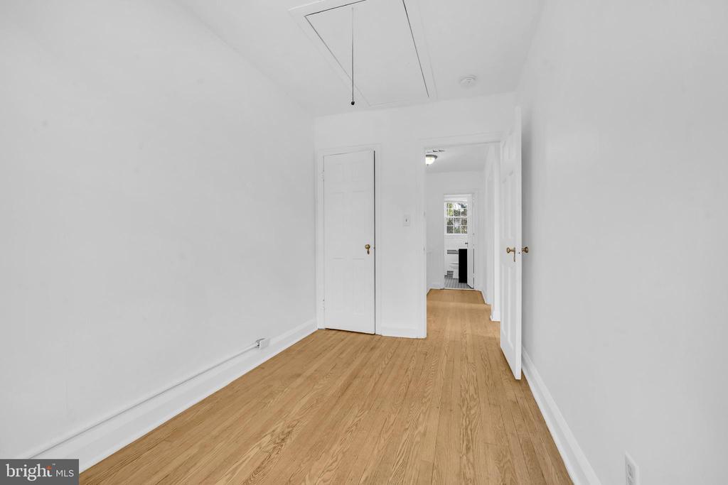 204 BURKE AVENUE