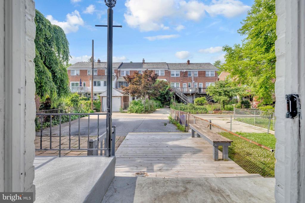 204 BURKE AVENUE