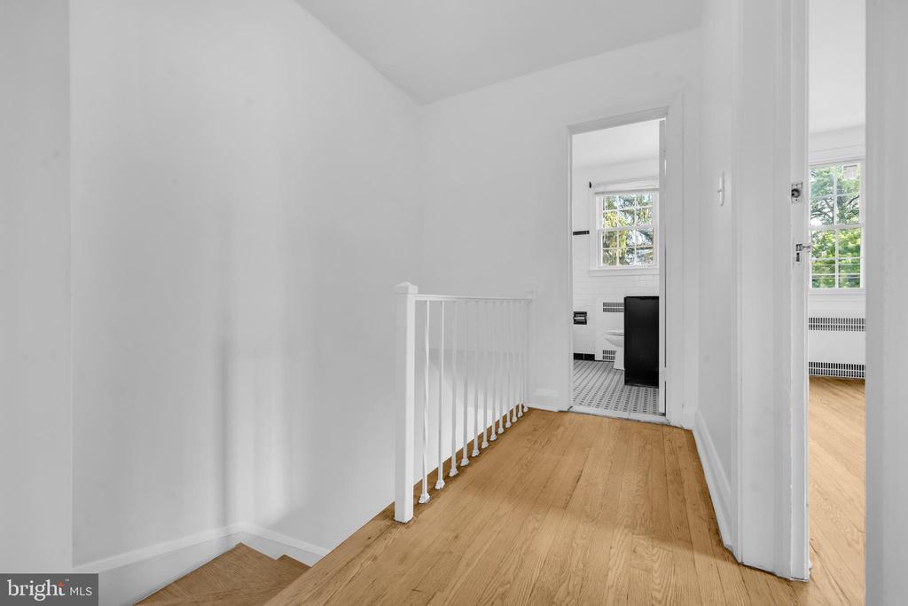 204 BURKE AVENUE