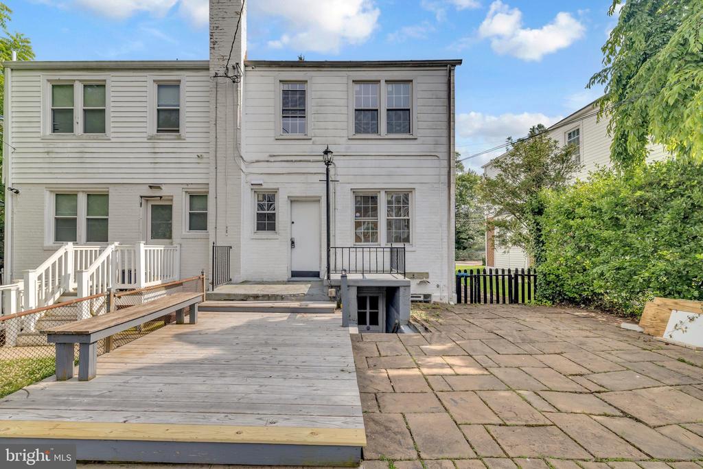 204 BURKE AVENUE