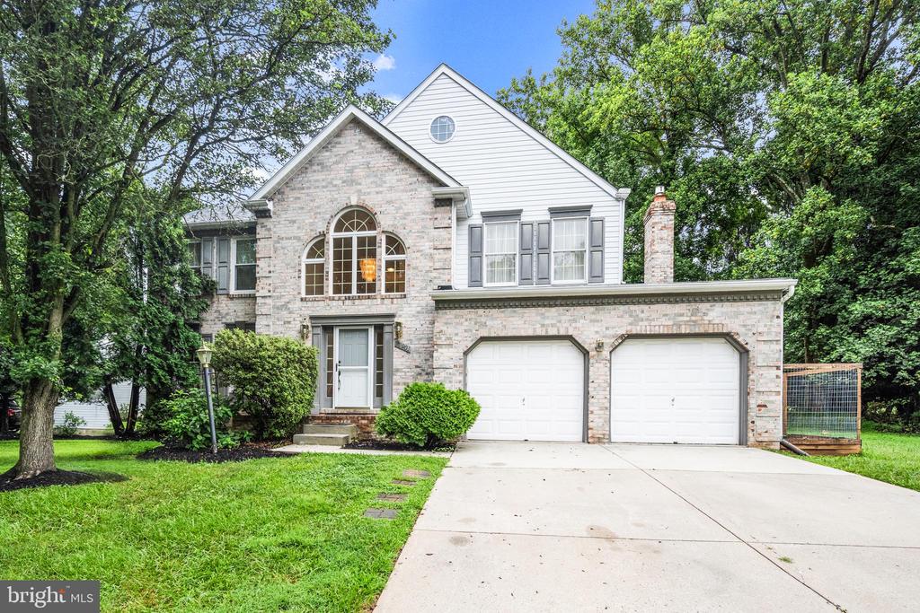 11901 Woodmews Cir