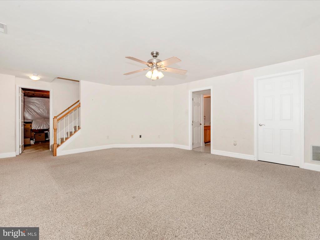 16905 DAISY DELL COURT
