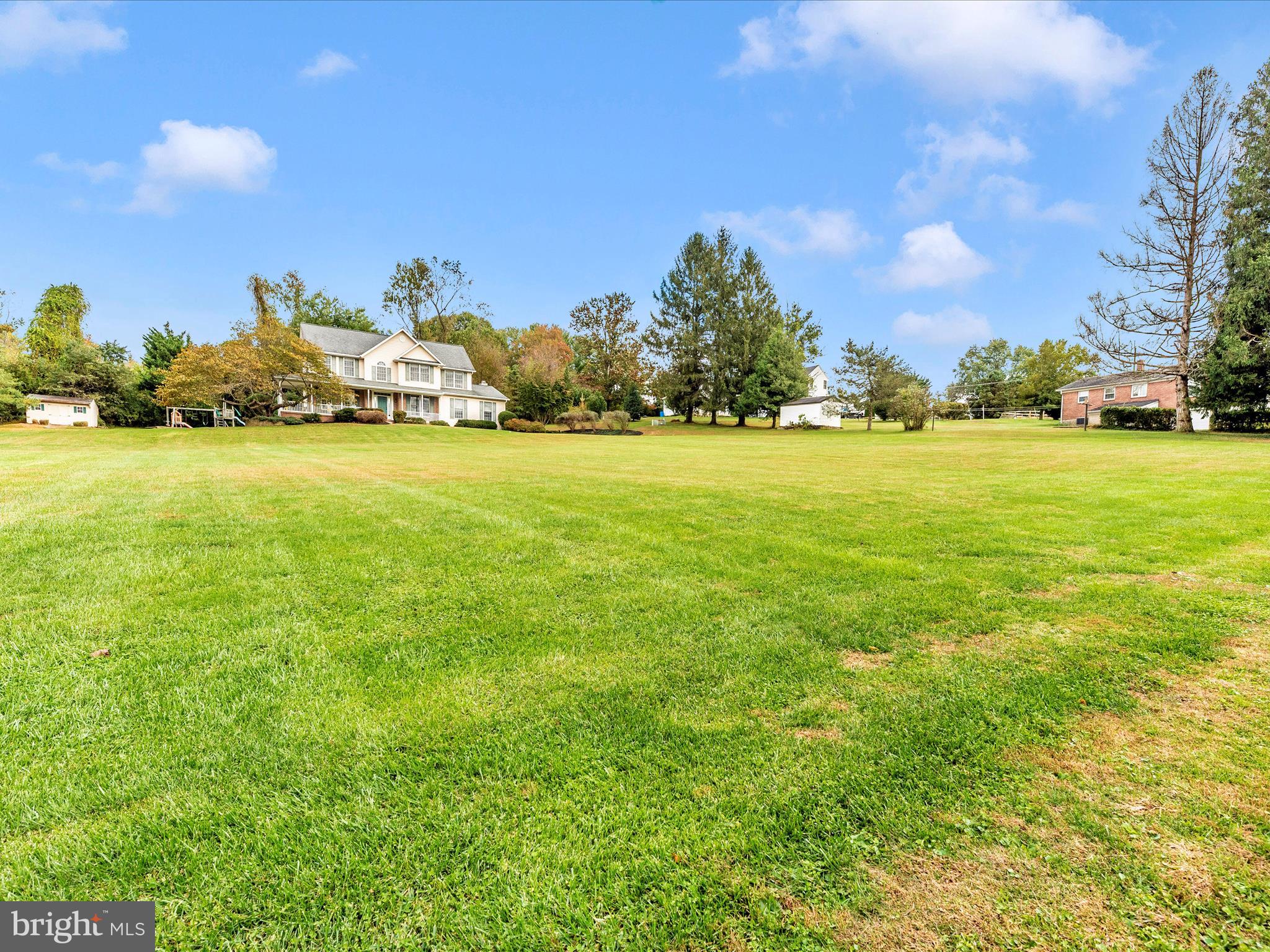 16905 DAISY DELL COURT