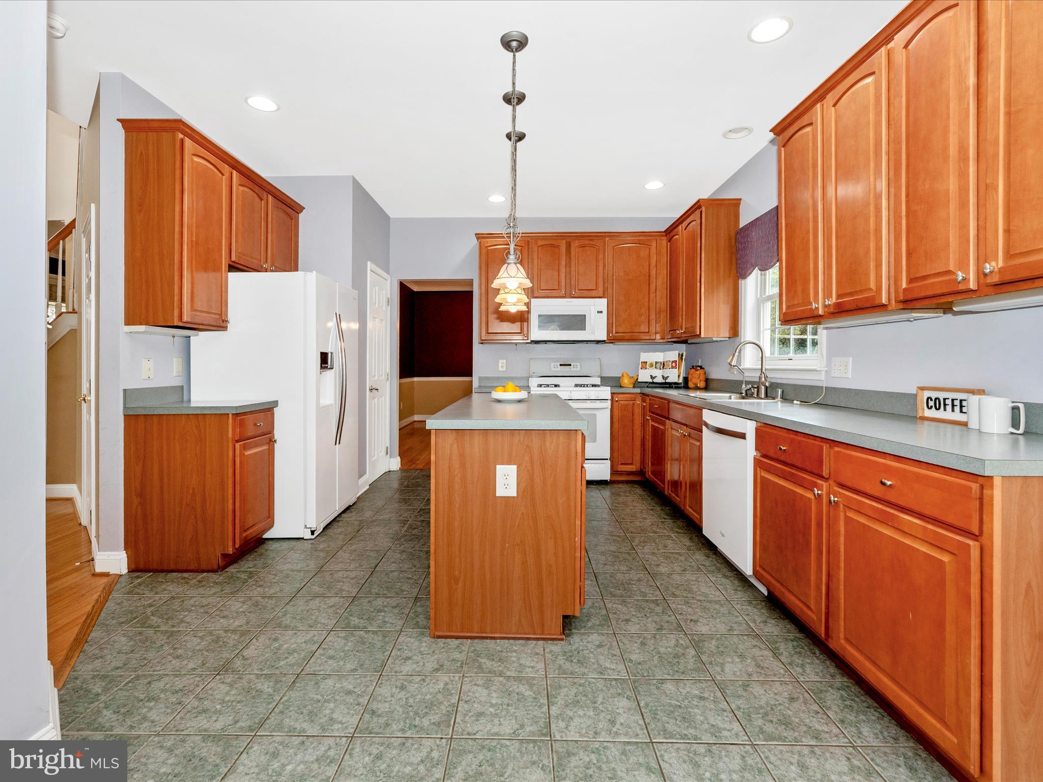 16905 DAISY DELL COURT