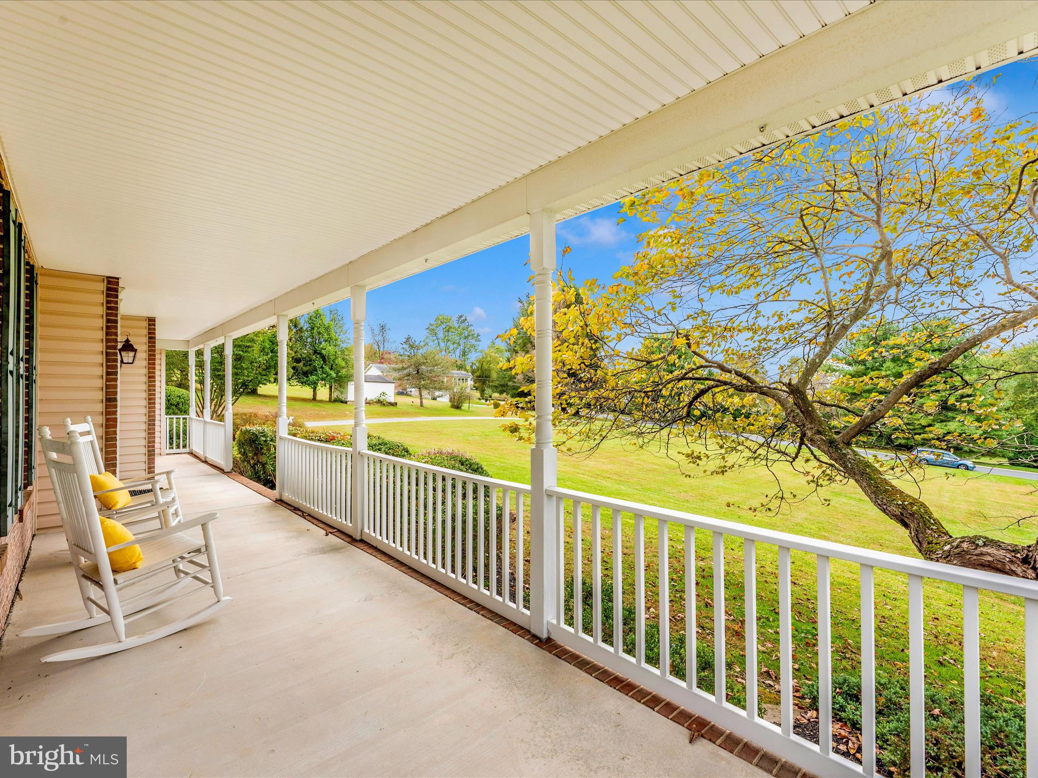 16905 DAISY DELL COURT