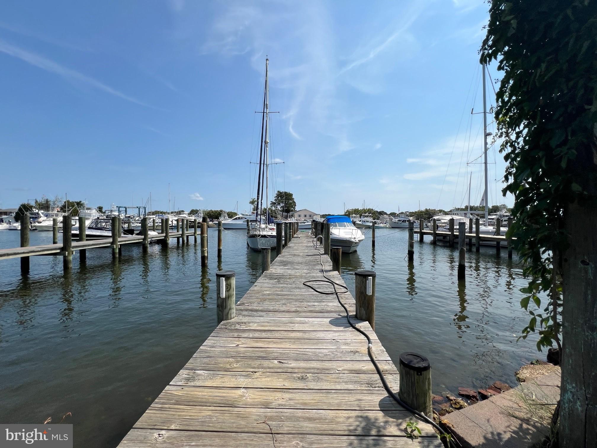 14532 SOLOMONS ISLAND ROAD S