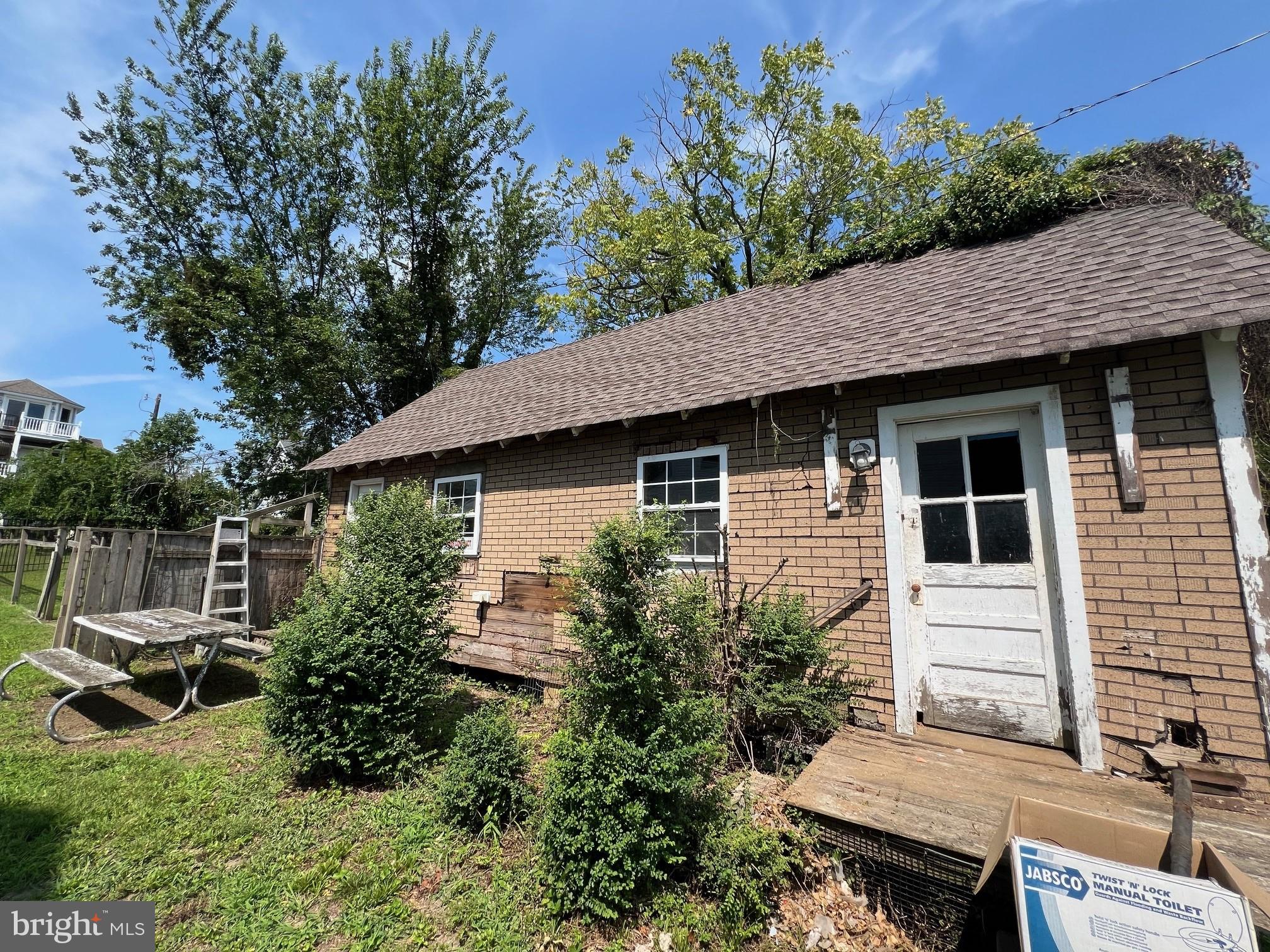 14532 SOLOMONS ISLAND ROAD S