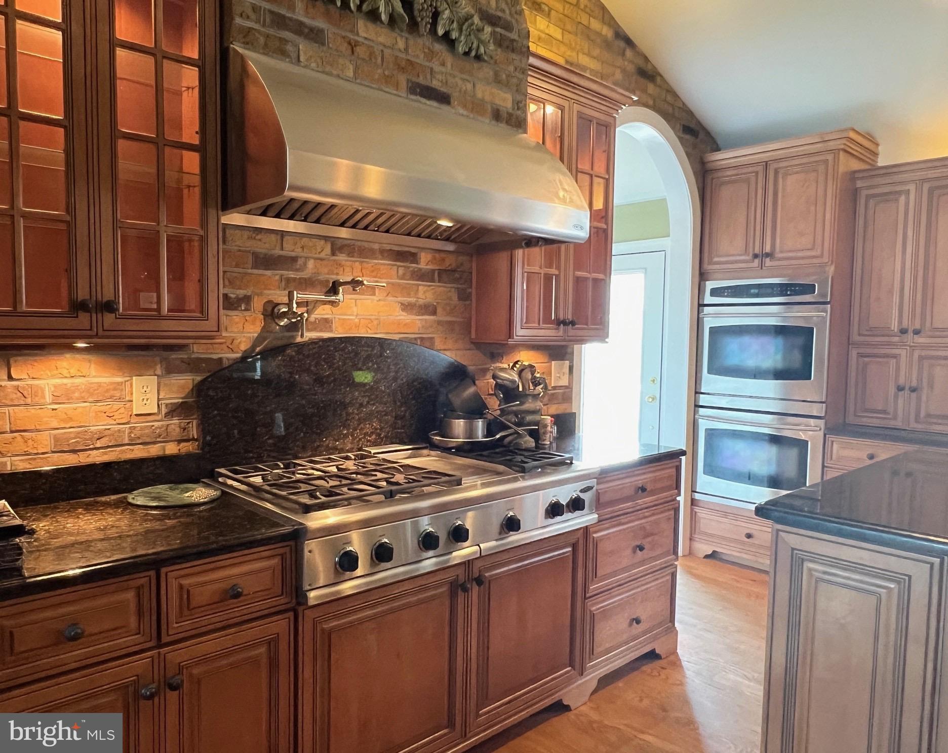 14532 SOLOMONS ISLAND ROAD S