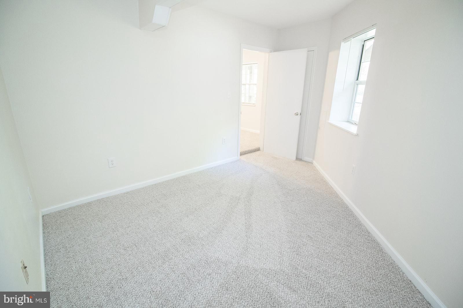 11513 RUNNING FOX CIRCLE