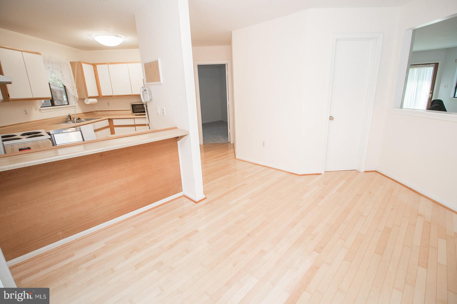 11513 RUNNING FOX CIRCLE
