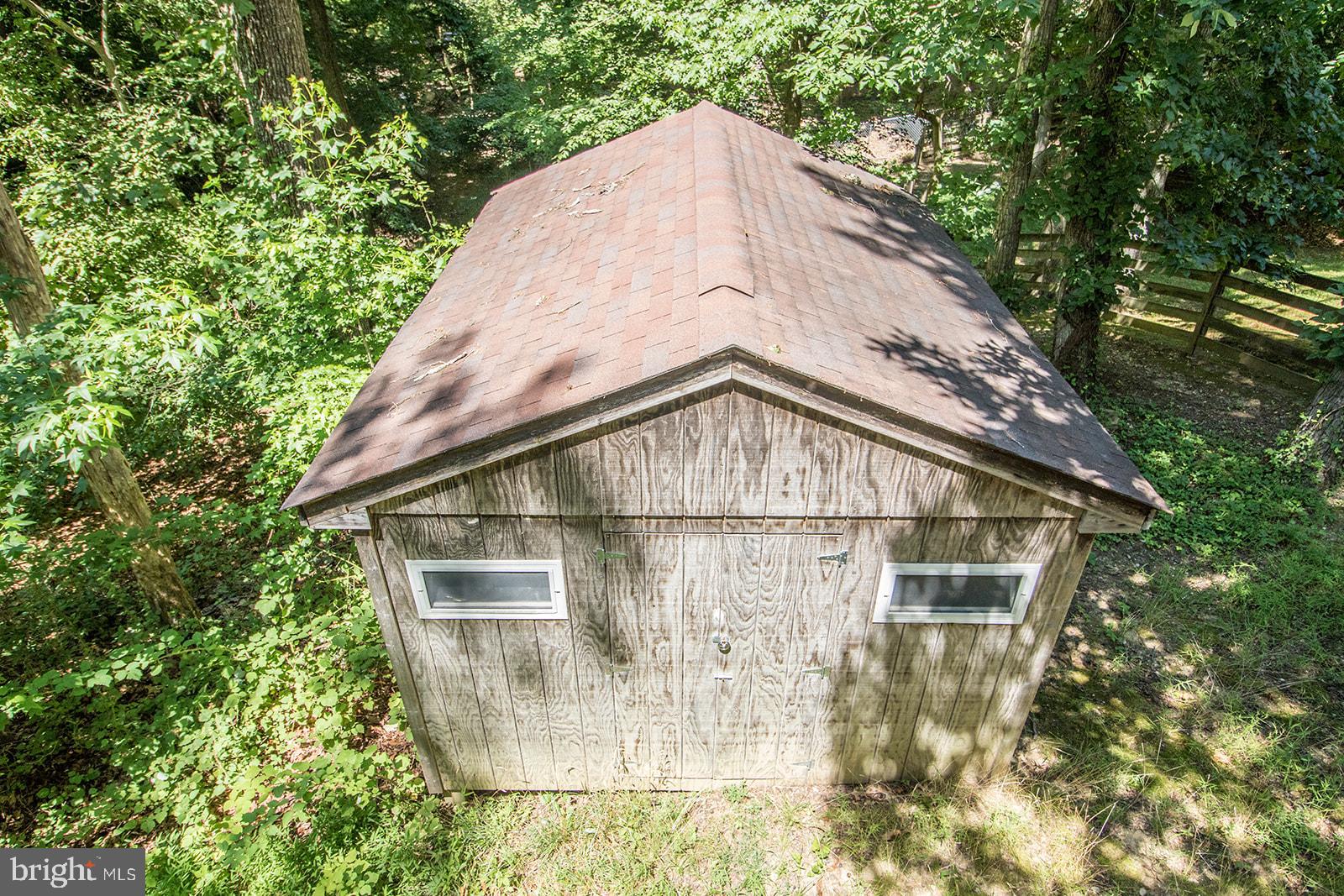 11513 RUNNING FOX CIRCLE