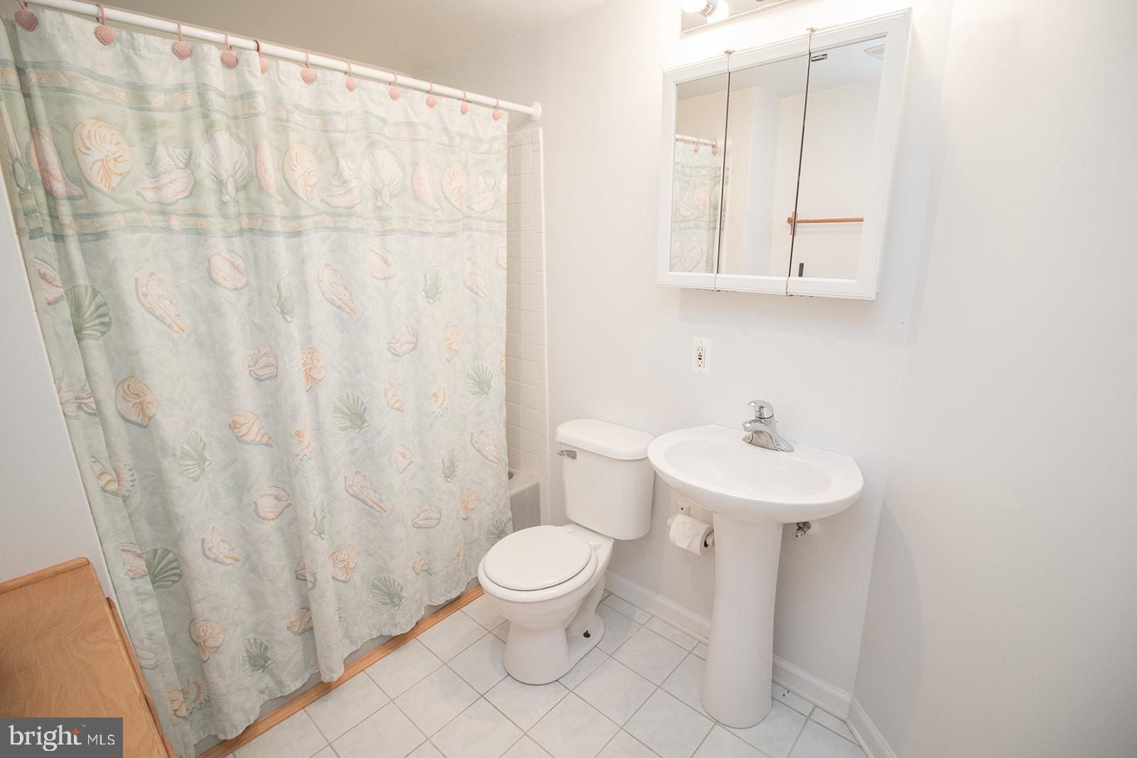 11513 RUNNING FOX CIRCLE