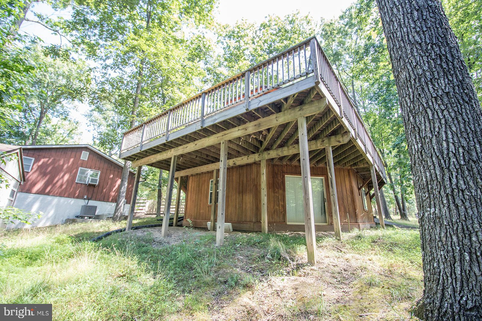 11513 RUNNING FOX CIRCLE