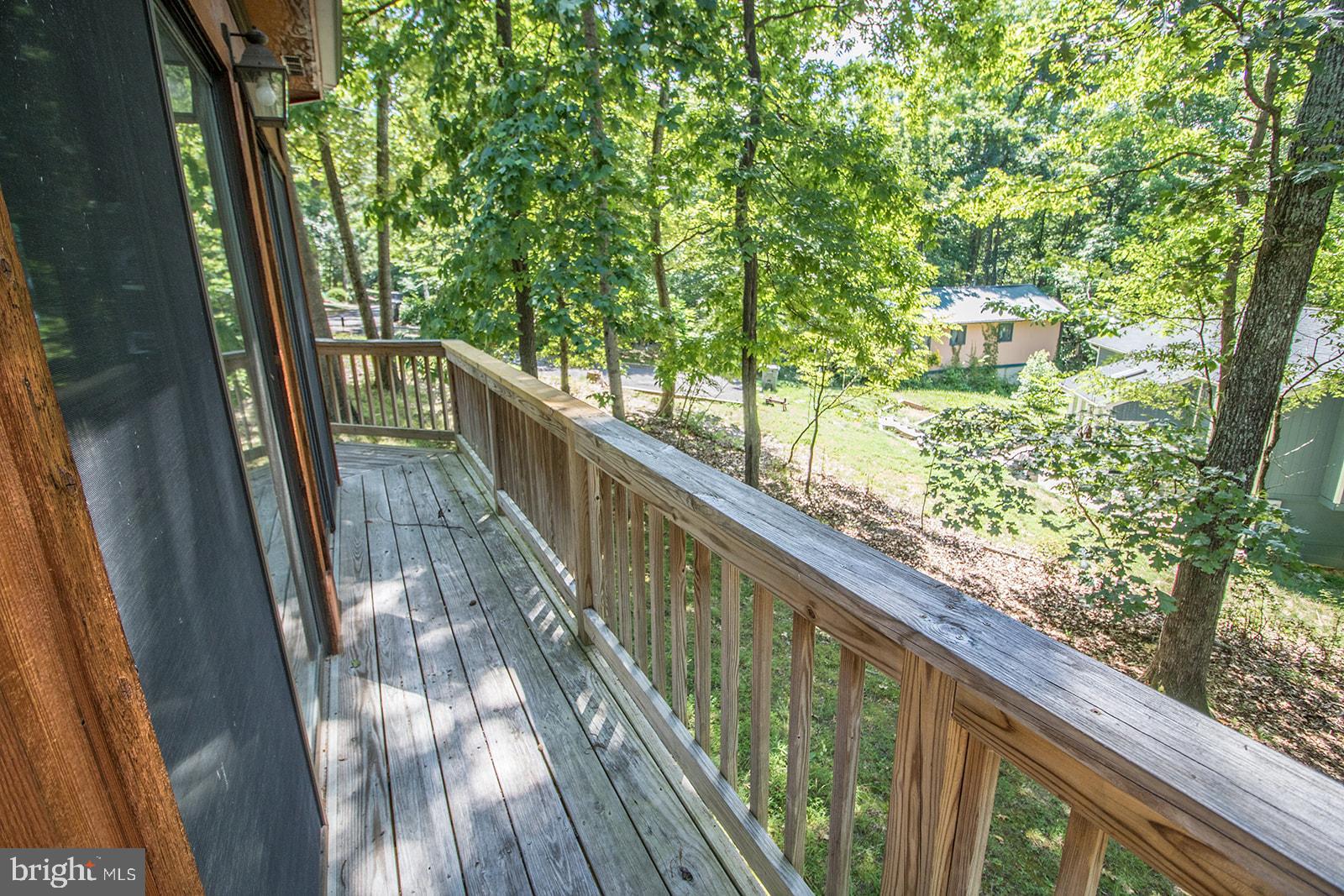 11513 RUNNING FOX CIRCLE