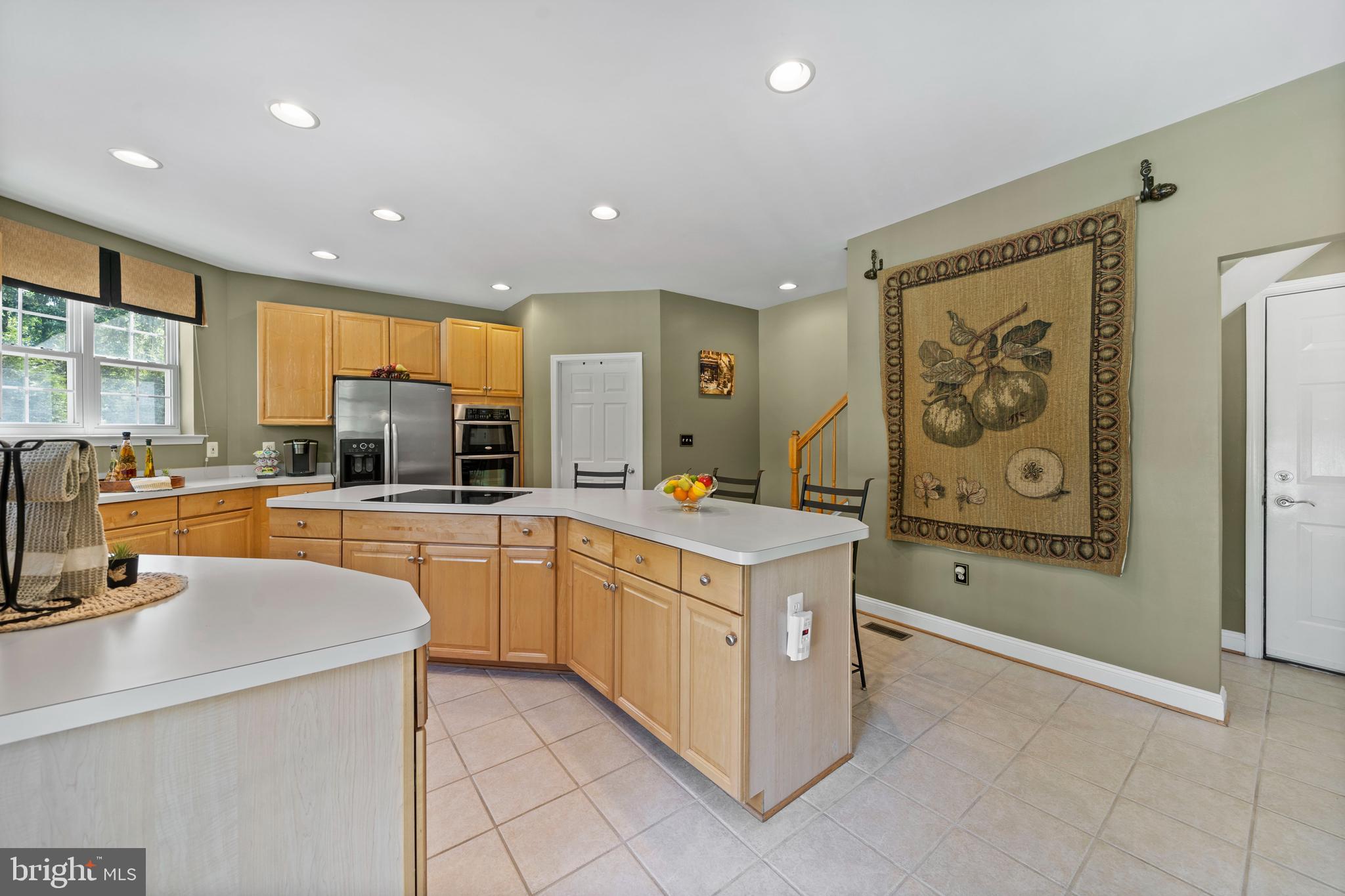 12525 PERRYWOOD LANE