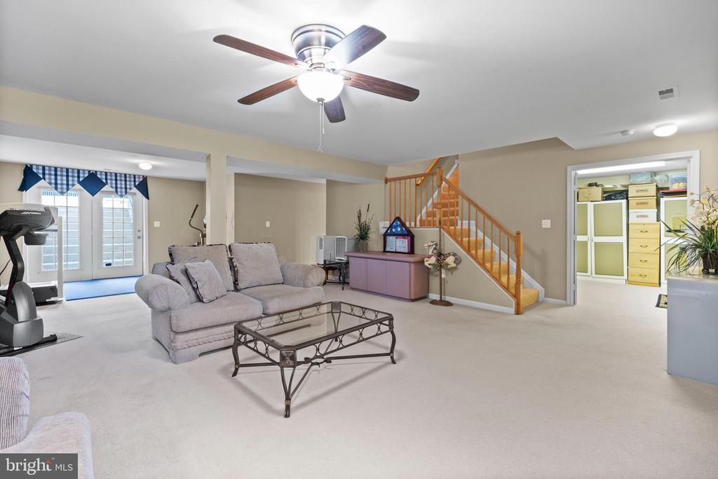 12525 PERRYWOOD LANE