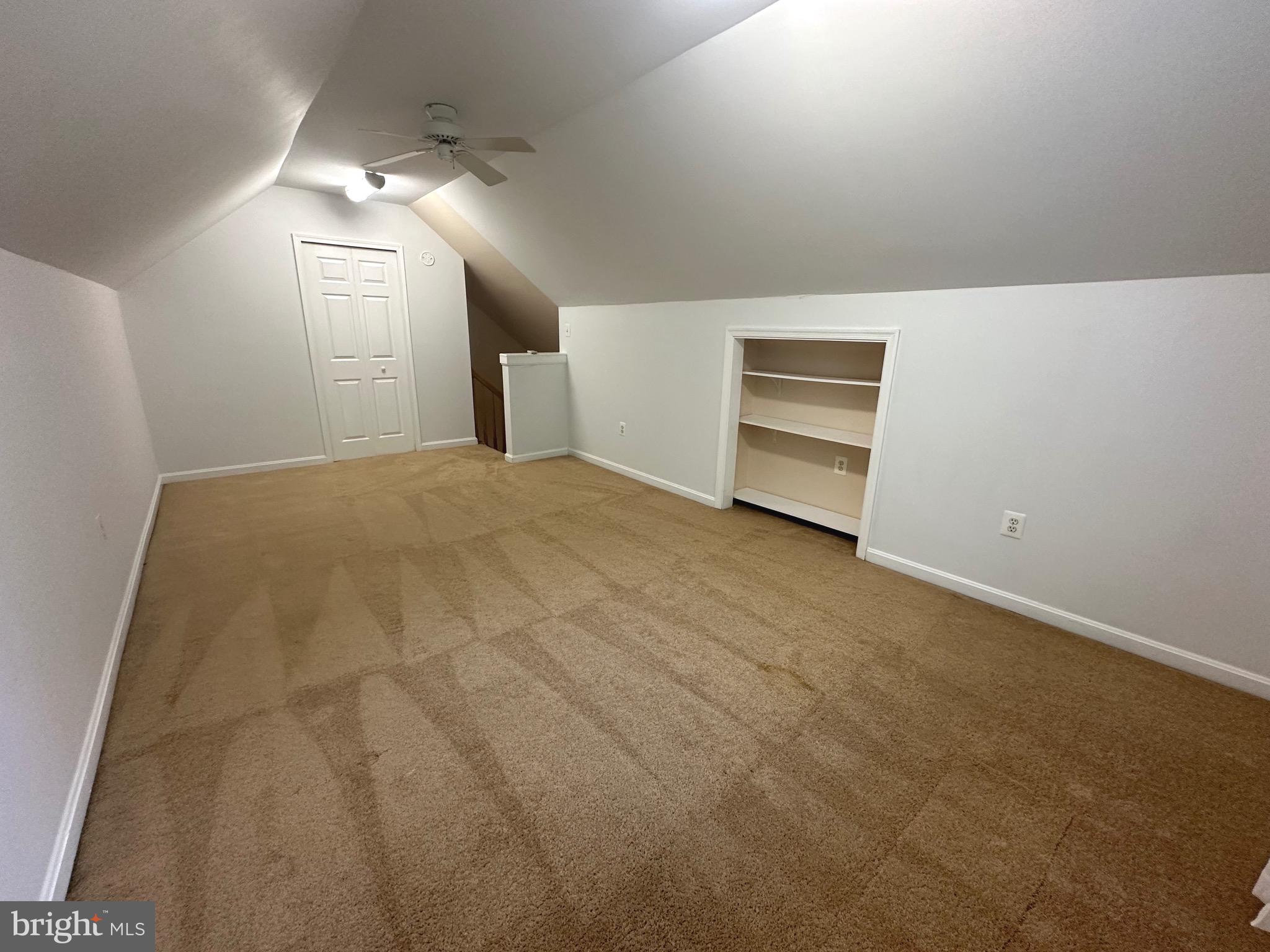 444 LAKE DRIVE