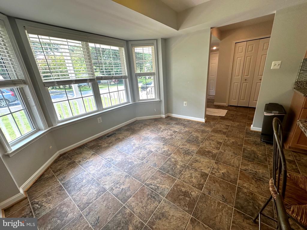444 LAKE DRIVE