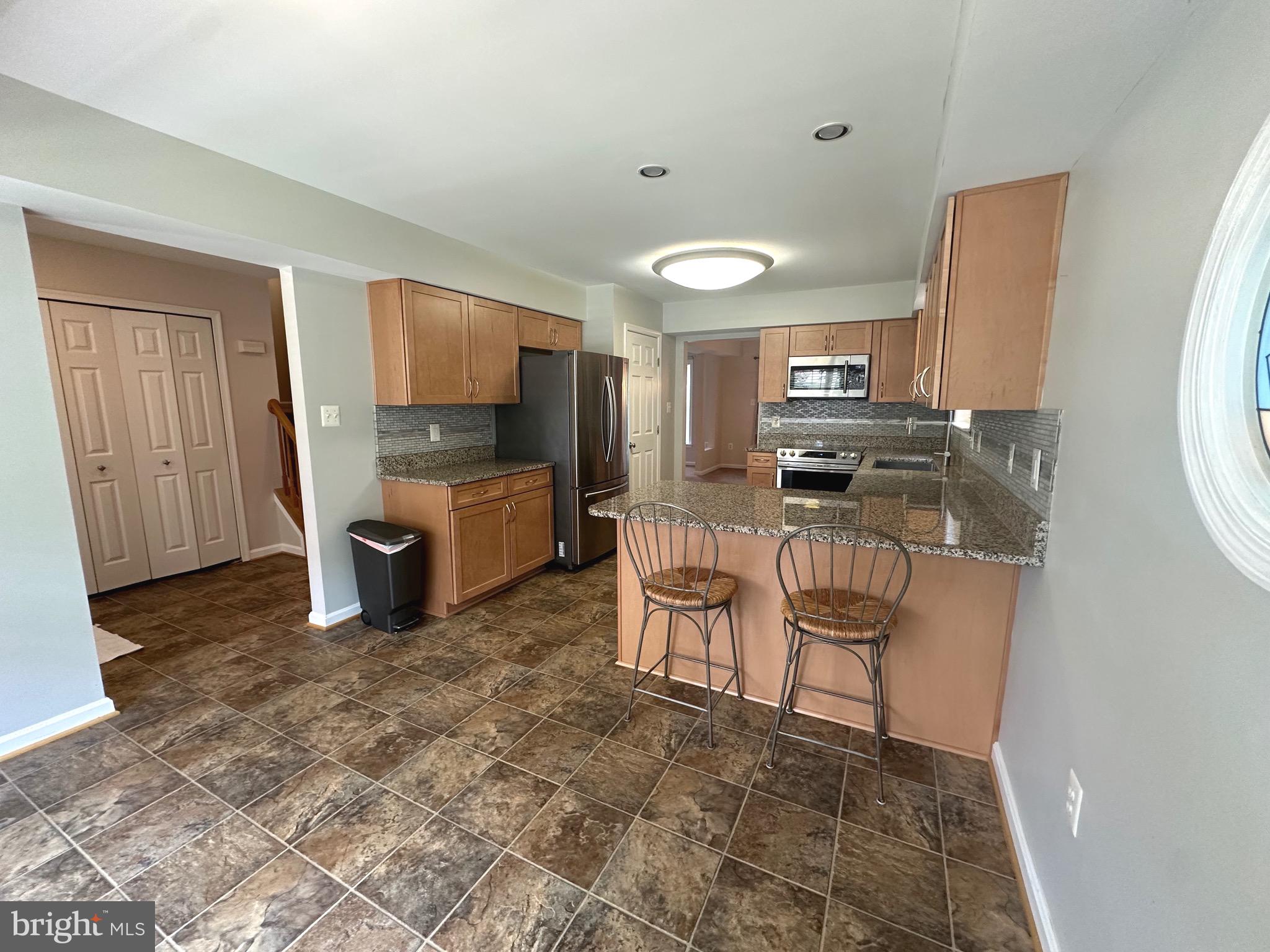444 LAKE DRIVE